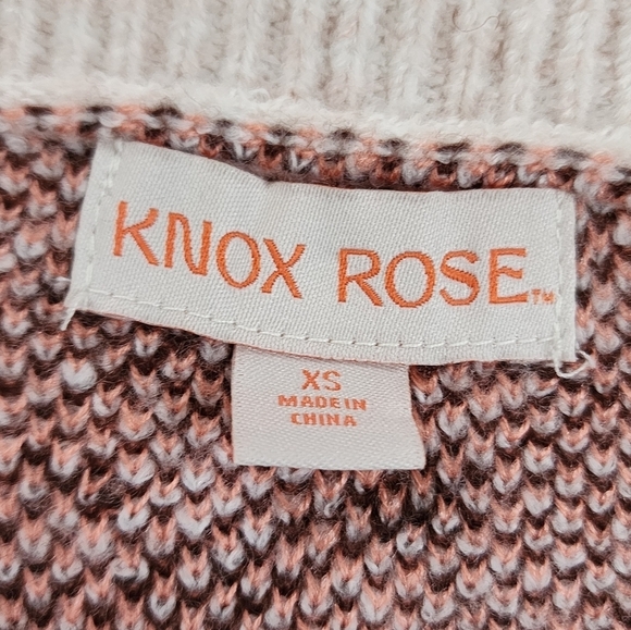 Knox Rose Cable Knit Floral Cream Sweater, size XSmall - Picture 4 of 11